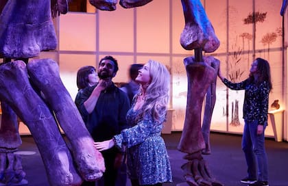 El museo londinense tuvo que ponerse a pensar mucho para encontrar la mejor manera de exhibir a la criatura