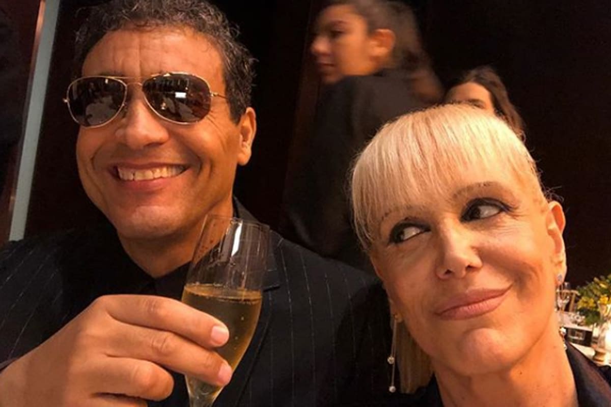 El músico brasileño desmintió las versiones que indican que se encuentra separado de Valeria Lynch