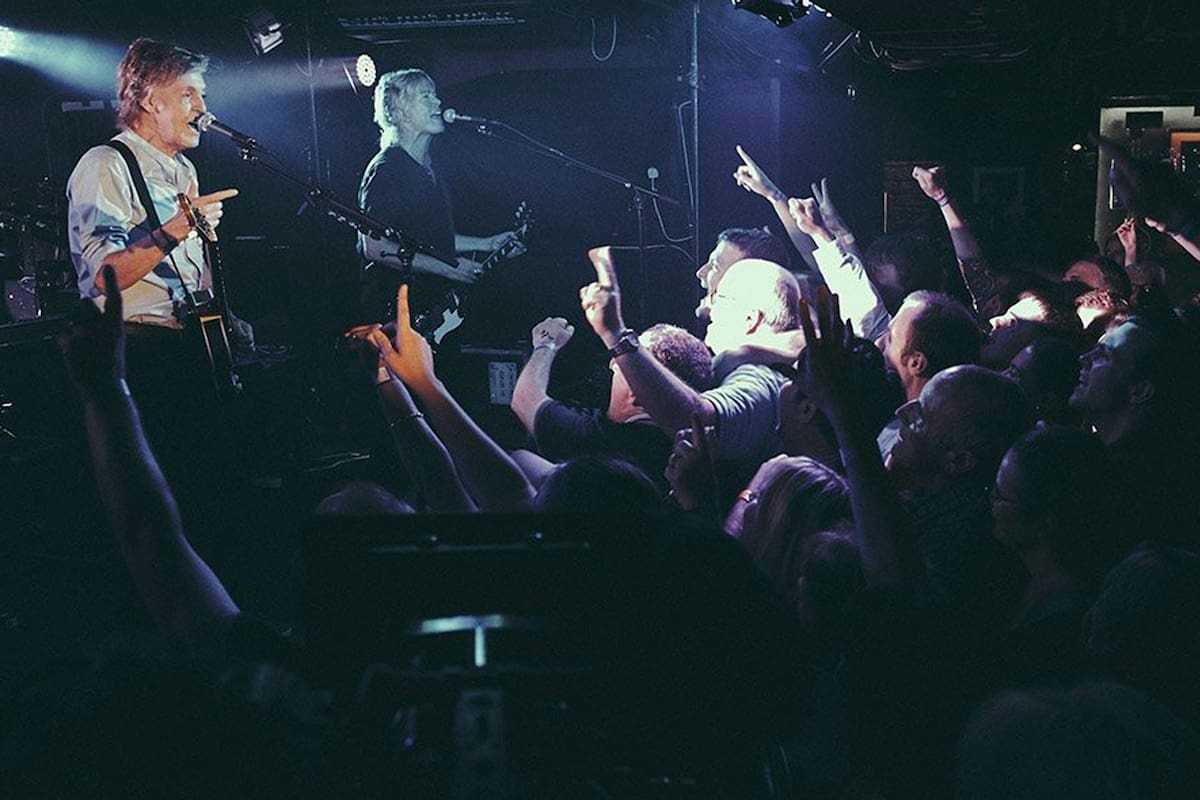 El músico cantó clásicos y temas del disco que sacará en septiembre, Egypt Station