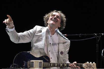 El músico conocido por la película Tiempo de gitanos presenta pasado mañana un álbum dedicado a Sarajevo, en el que incluye artistas judíos, católicos y musulmanes