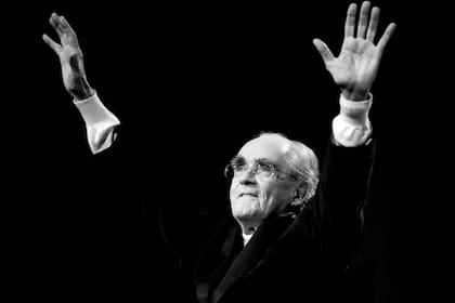 El músico francés, que compuso innumerables piezas para la pantalla grande, falleció anoche en París, a los 86 años