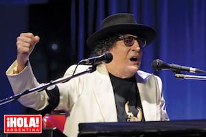 El músico sorprendió a todos y se subió al escenario de CCK el 23 de octubre, día de su cumpleaños. Después partió para comer y brindar con amigos en el Faena Hotel.