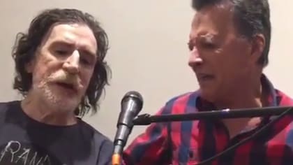 Luego de egresar de Dharma, Charly García fue a una quinta de Palito Ortega en la localidad de Luján
