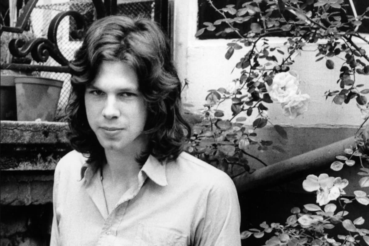 El músico y cantante británico Nick Drake inspiró la nueva novela de Miguel Ángel Oeste