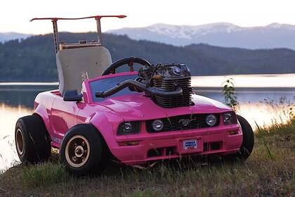 El Mustang de Barbie, tunneado