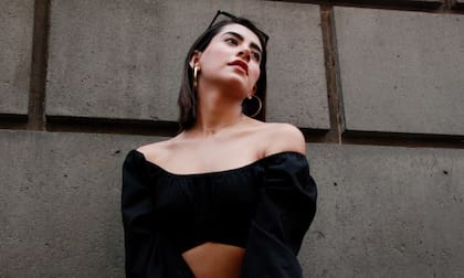 El negro es un color que genera un aspecto elegante en quien lo utiliza