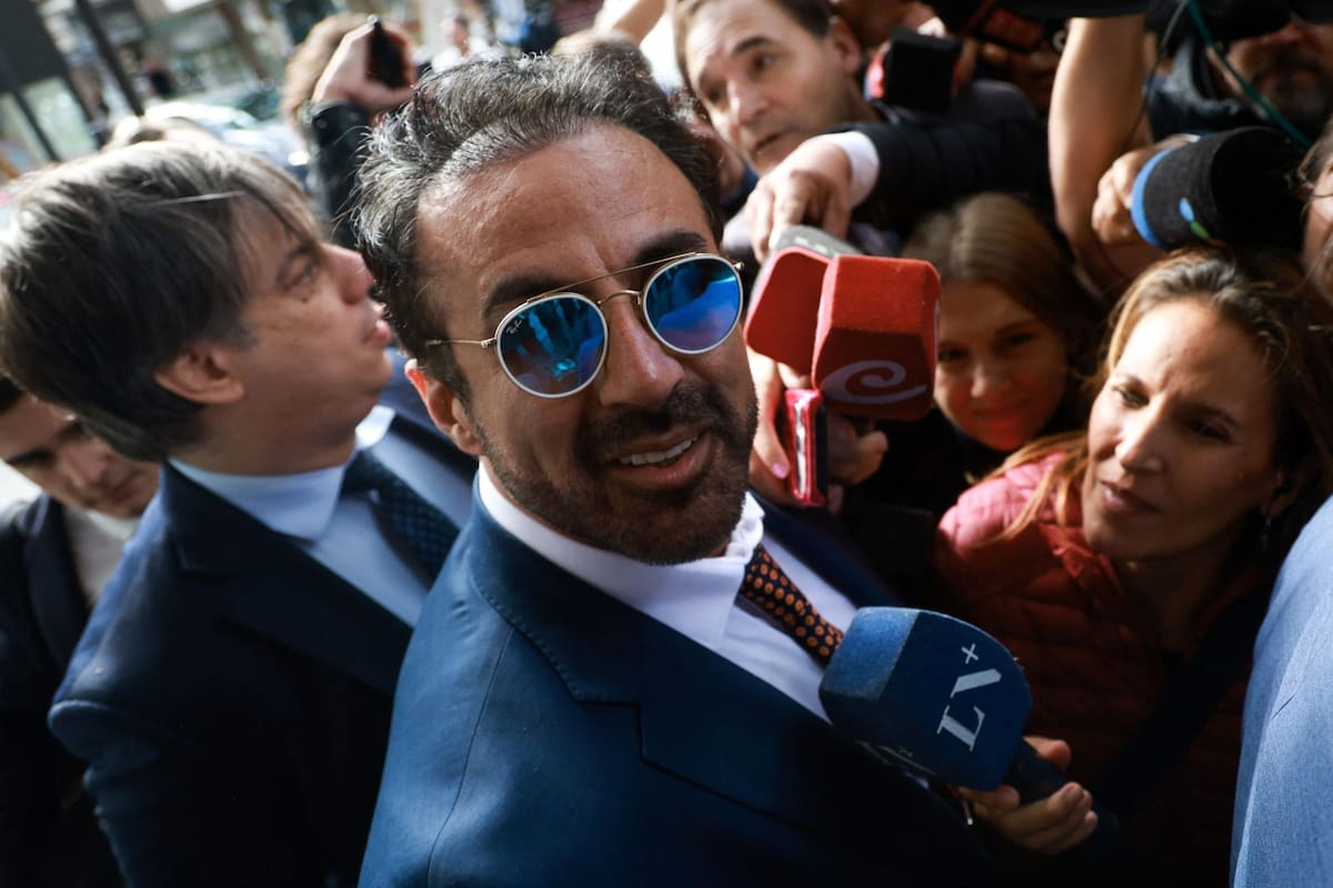 El neurocirujano Leopoldo Luque, al llegar a los tribunales de San Isidro