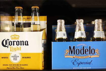 El nicho de cervezas mexicanas como Modelo y Corona fue castigado por las leyes migratorias y los nuevos aranceles (Michael M. Santiago)