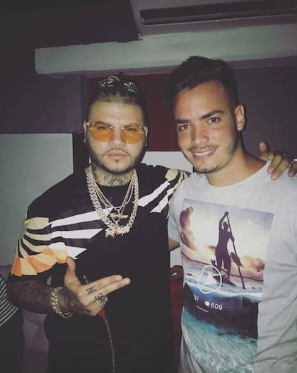 El nieto de Fidel presume su relación con grandes artista como Farruko, así como su gusto por el género urbano (Instagram / @sandro_castrox)
