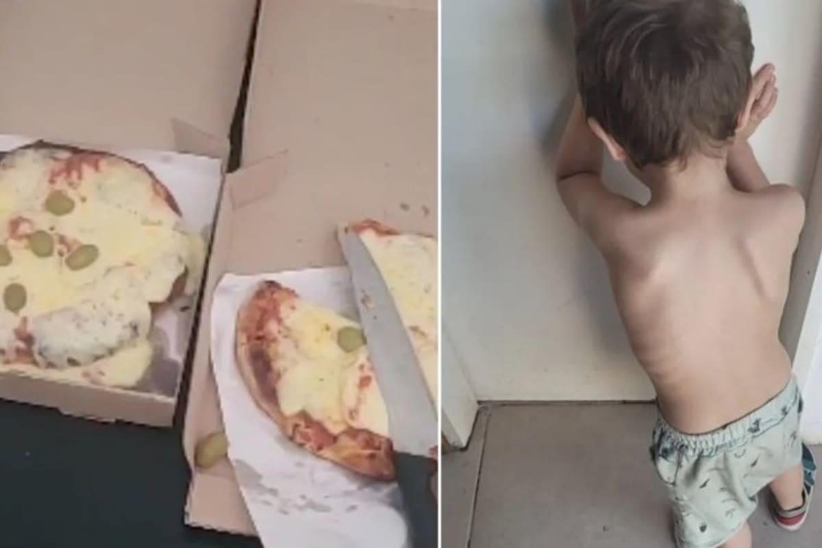 El niño aprovechó el descuido de su padre para pedir comida.