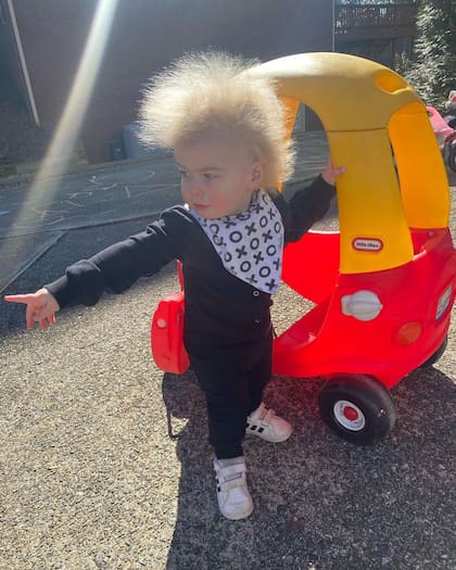 El niño se convirtió en una sensación de las redes por su look. Fuente: Instagram