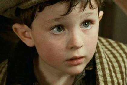 El niño se volvió ampliamente reconocido a raíz de su participación en la película Titanic