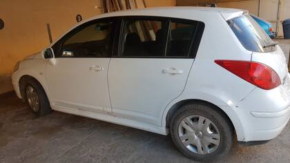 El Nissan Tiida de Samuel Llanos, detenido