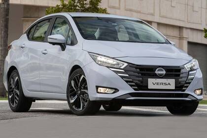 El Nissan Versa se ofrece a $27.136.100 para este mes