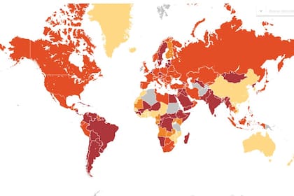 El nivel de riesgo por coronavirus para viajes a cada país según las autoridades norteamericanas