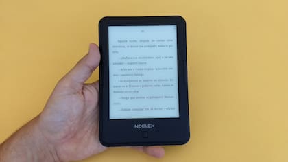 El Noblex e-Reader tiene una pantalla táctil de tinta electrónica de 6 pulgadas y 212 puntos por pulgada de resolución