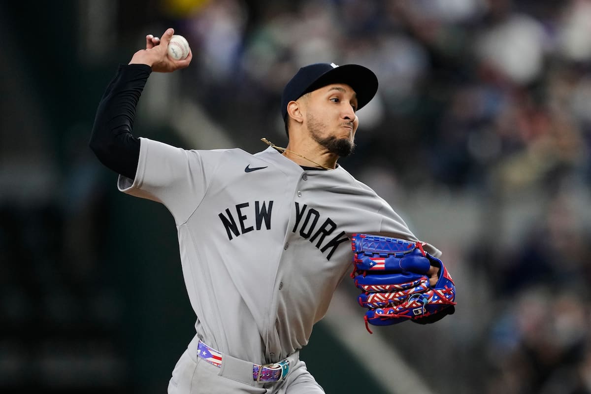 El novato puertorriqueño Elmer Rodríguez, de 22 años, luce en su debut en Grandes Ligas
