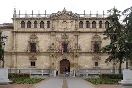 El novio de Díaz Ayuso y el jefe de gabinete de la presidenta madrileña marcarán la segunda jornada del juicio al fiscal