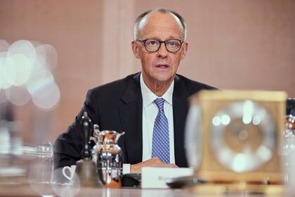 El nuevo canciller de Alemania, Friedrich Merz, preside la primera reunión su gobierno, en Berlín, Alemania, el 6 de mayo de 2025