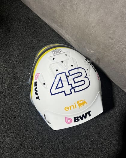 El nuevo casco de Colapinto