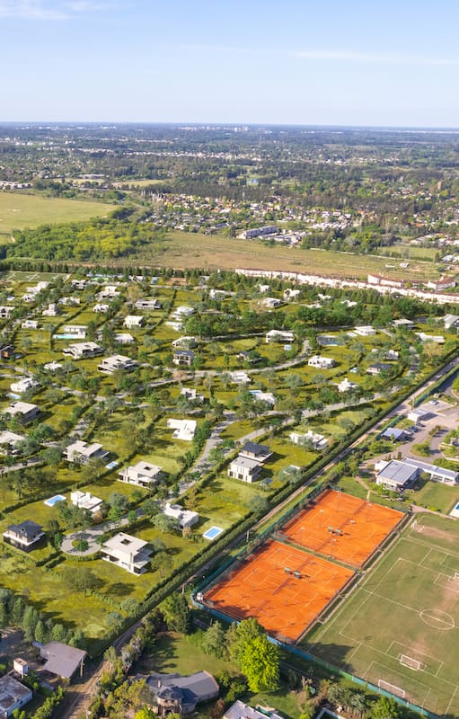El nuevo código de reordenamiento urbano y territorial de Pilar permite que las zonas rurales pasen a ser urbanas y crezcan los desarrollos inmobiliarios