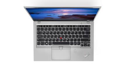 El nuevo color plateado de la edición 2017 de la Lenovo Thinkpad X1 Carbon