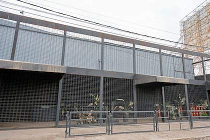 El nuevo Cuernavaca, en Avenida 12 de Octubre 1251, Del Viso, detenido en el tiempo
