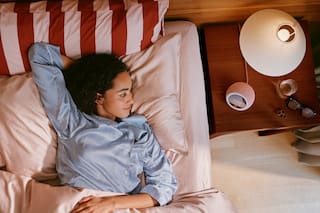 Amazon lanza un despertador inteligente y un parlante que también es repetidor mesh