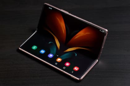 El nuevo diseño del Samsung Galaxy Z Fold2, con una bisagra para controlar su pantalla plegable