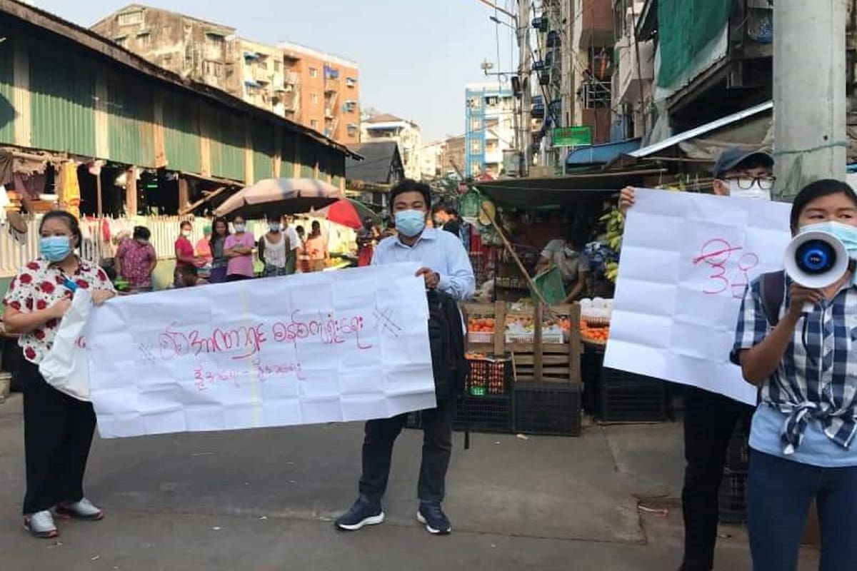 El nuevo gobierno militar de Myanmar ha bloqueado el acceso a Facebook mientras crecía la resistencia al golpe del lunes, con llamadas a la desobediencia civil en protesta por la destitución del gobierno civil electo y su líder, Aung San Suu Kyi.