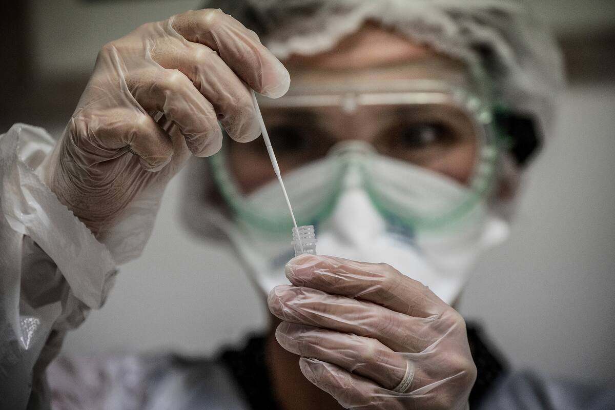 El nuevo informe, sin embargo, no descubrió que esas mutaciones hayan hecho que el virus sea más letal