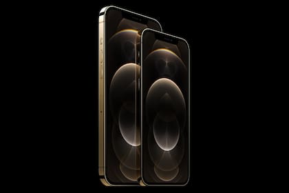 El nuevo iPhone 12 Pro tiene una pantalla de 6,1 pulgadas; el iPhone 12 Pro Max, de 6,7 pulgadas
