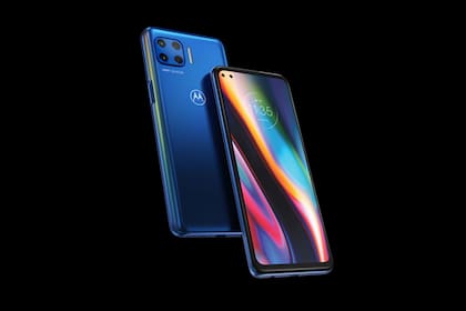 El nuevo Moto G 5G Plus de Motorola se destaca por sus cuatro cámaras y la doble lente para selfies, acompañado hasta con 6 GB de RAM y una batería de 5000 mAh