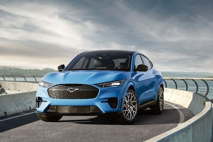 El nuevo Mustang Mach-E mantiene la esencia del clásico muscle car, pero con formato crossover