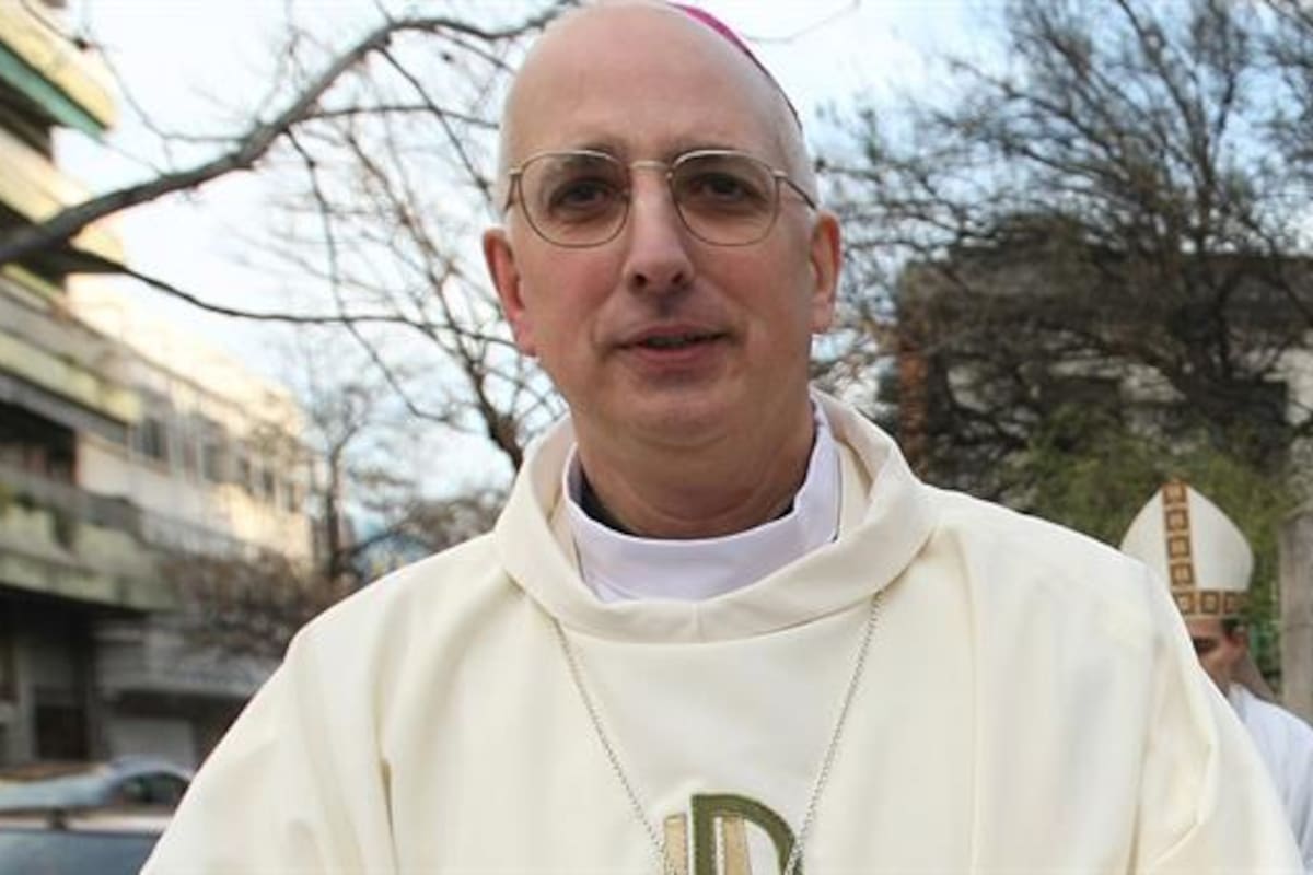 El nuevo obispo castrense, monseñor Santiago Olivera