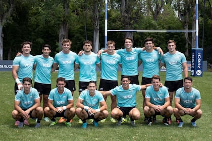 El nuevo plantel de los Pumas 7s, tras el último entrenamiento; viajará la semana próxima para jugar en Dubái y Ciudad del Cabo, las primeras etapas del Circuito Mundial de Seven.