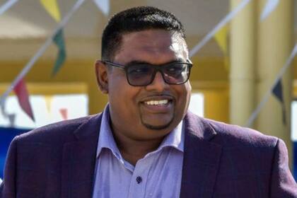 El nuevo presidente tiene 40 años.