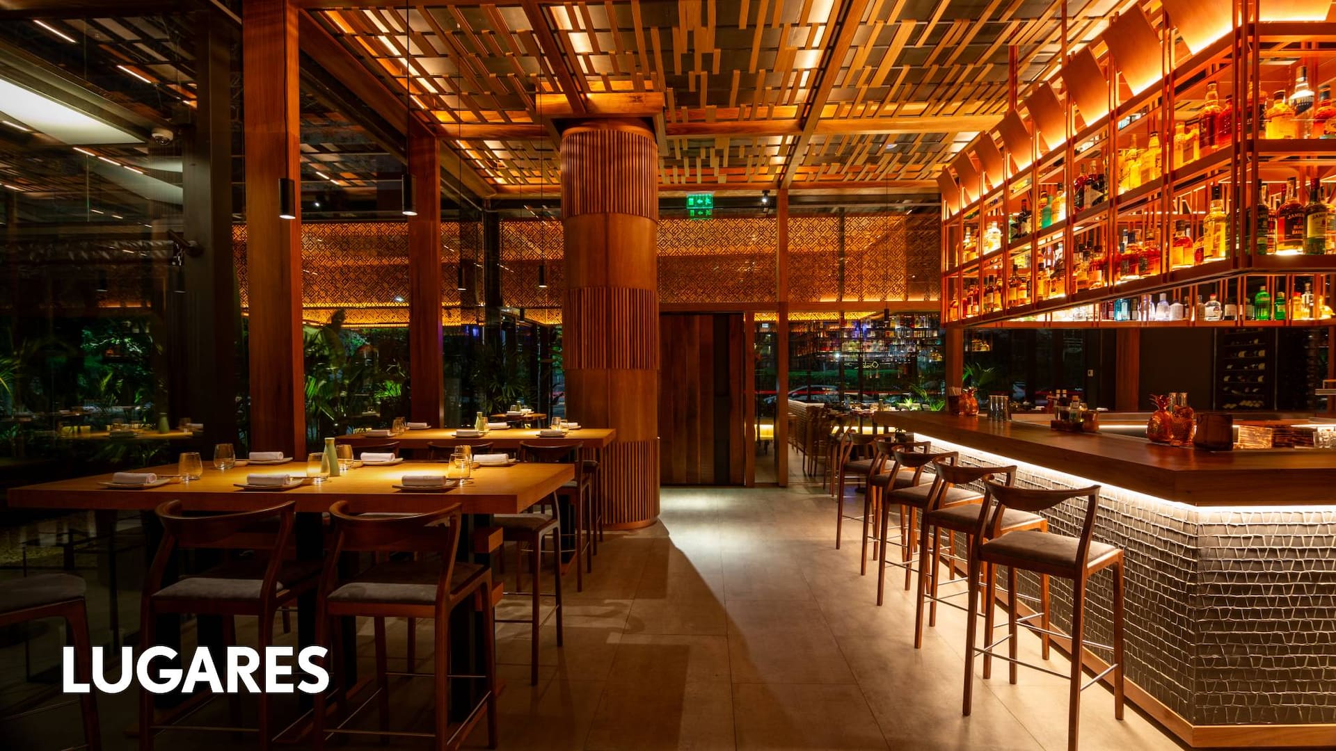 La barra, espacio predilecto para degustar cocina nikkei.