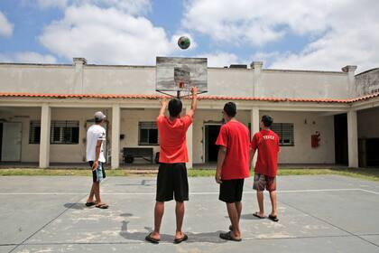 El nuevo Sistema de Responsabilidad Penal Juvenil podría pasar por el Congreso en unos meses; las falencias del sistema y los cambios que propone el Gobierno según el Subsecretario de Política Criminal Juan José Benítez