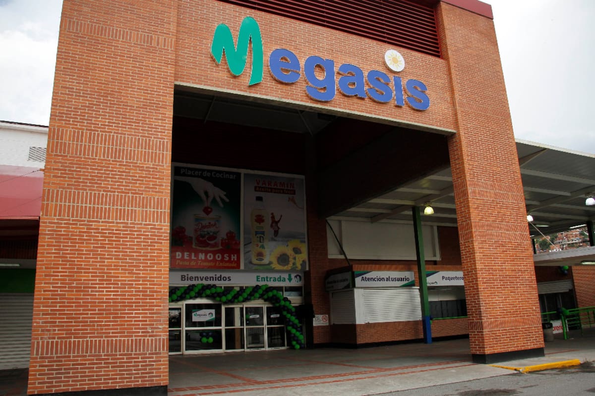 El nuevo supermercado acentúa las relaciones entre dos adversarios de Donald Trump