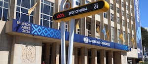 El Gobierno de la Ciudad intimó al ACA para que restituya el histórico tótem de avenida del Libertador
