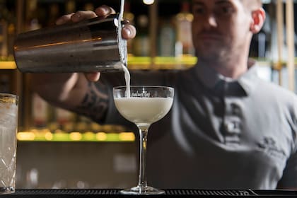 El nuevo trago estrella es el Picantito, preparado con pisco macerado en rocoto, jugo de maracuyá, limón y mango