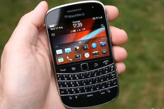 Seis usos para reutilizar un celular viejo guardado