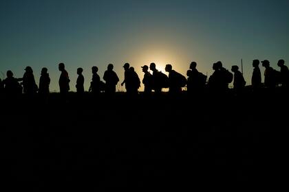 El número de migrantes considerados inadmisibles en Estados Unidos subió, según un estudio