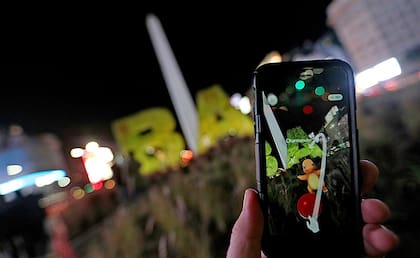 El Obelisco, ayer, una de las paradas para cazar los personajes del videojuego