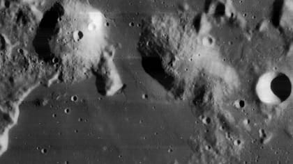 El objetivo de Peregrine es aterrizar en un terreno volcánico llano al sur de las colinas Gruithuisen de la Luna
