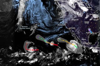 Alerta por tres huracanes activos al oeste de California que afectarán en EE.UU.