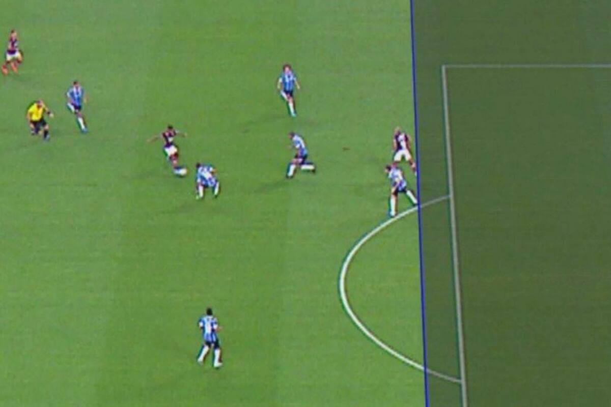 El offiside que le cobraron a Flamengo contra Gremio