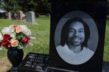 El oficial de policía que disparó y mató a Philando Castile fue absuelto de toda responsabilidad en 2017