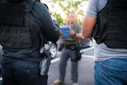 El oficial retirado describió que, antes del segundo mandato de Trump, los agentes mantenían sus rostros descubiertos en todo momento